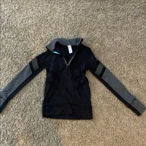 Ivivva 1/4 zip girls athletic shirt